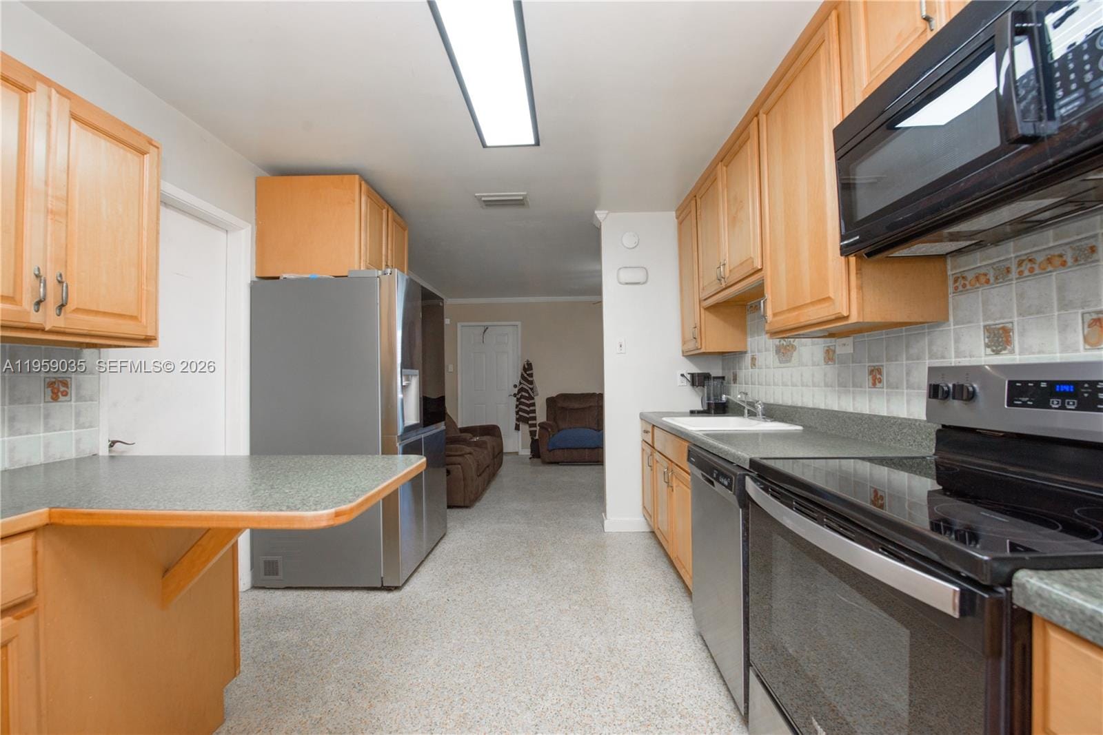 1560 NE 11th Street, Homestead, FL 33033 photo 5