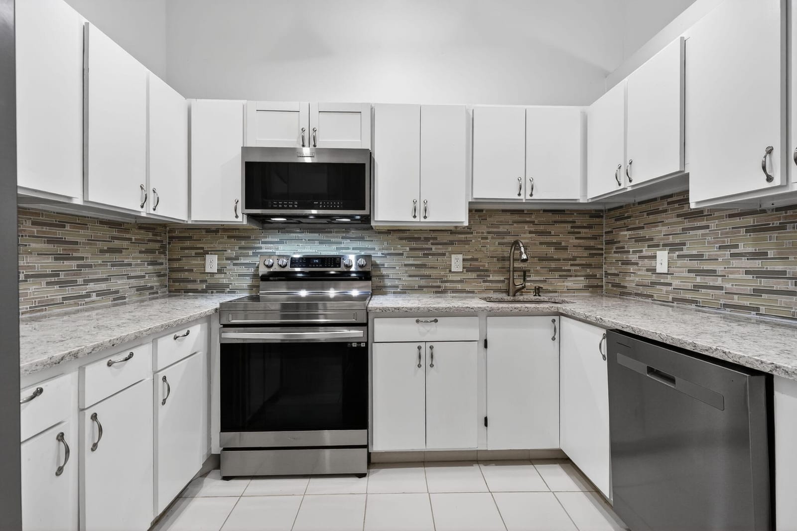 6572 Chasewood Drive F, Jupiter, FL 33458 photo 9