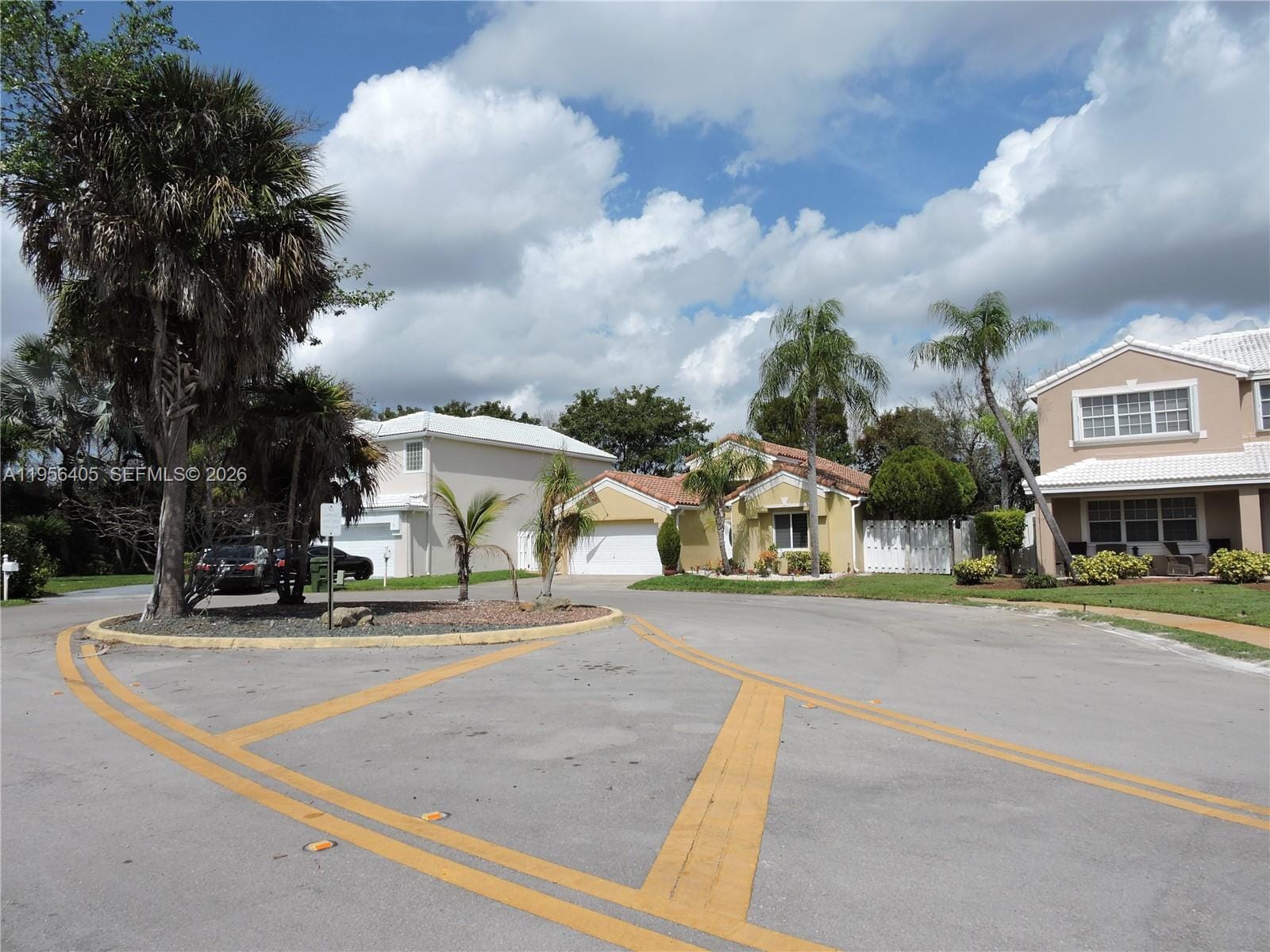 10575 SW 12th Manor, Pembroke Pines, FL 33025 photo 29