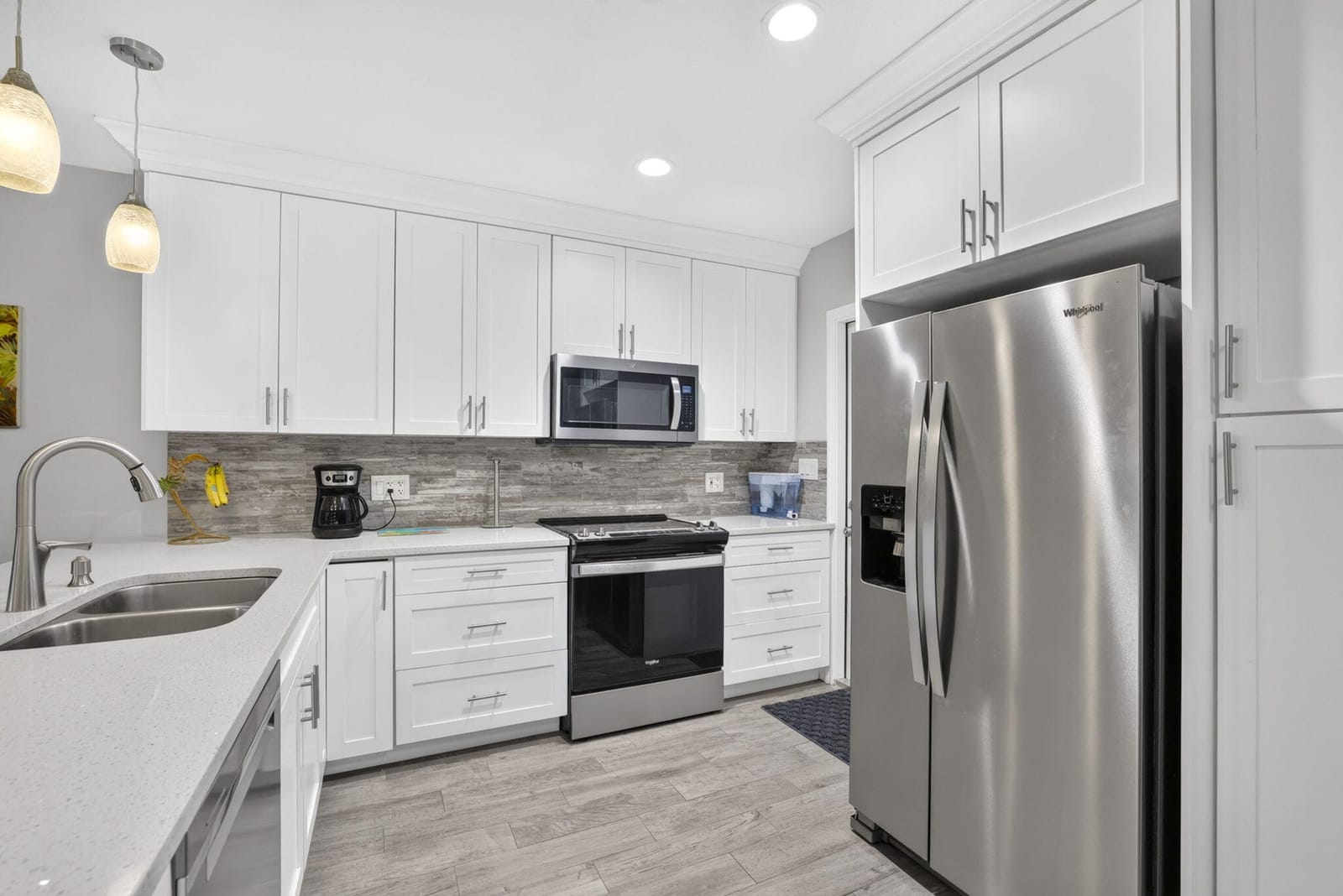 2248 NE 37th Street — photo 11