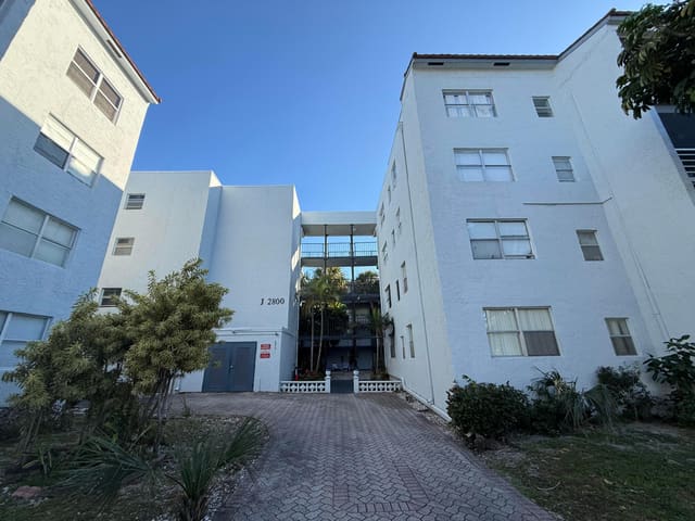 2800 Somerset Drive 304j, Somerset At Lauderdale Lakes, Lauderdale Lakes, FL