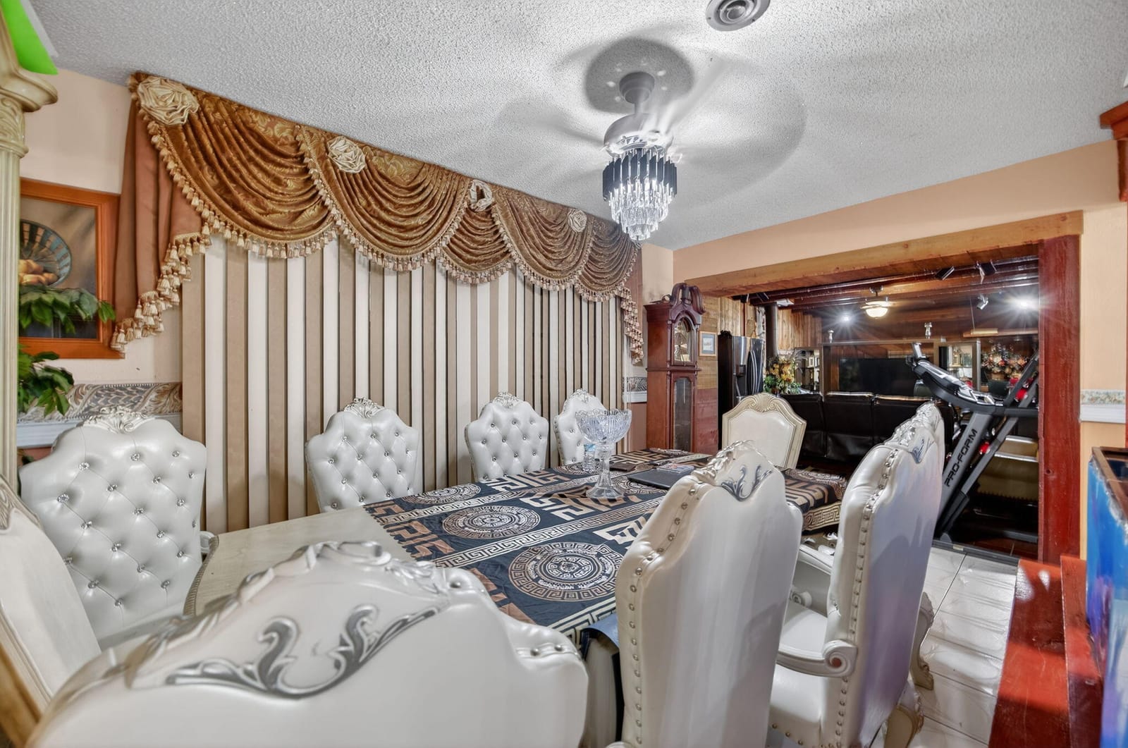 9281 Martinique Drive — photo 10