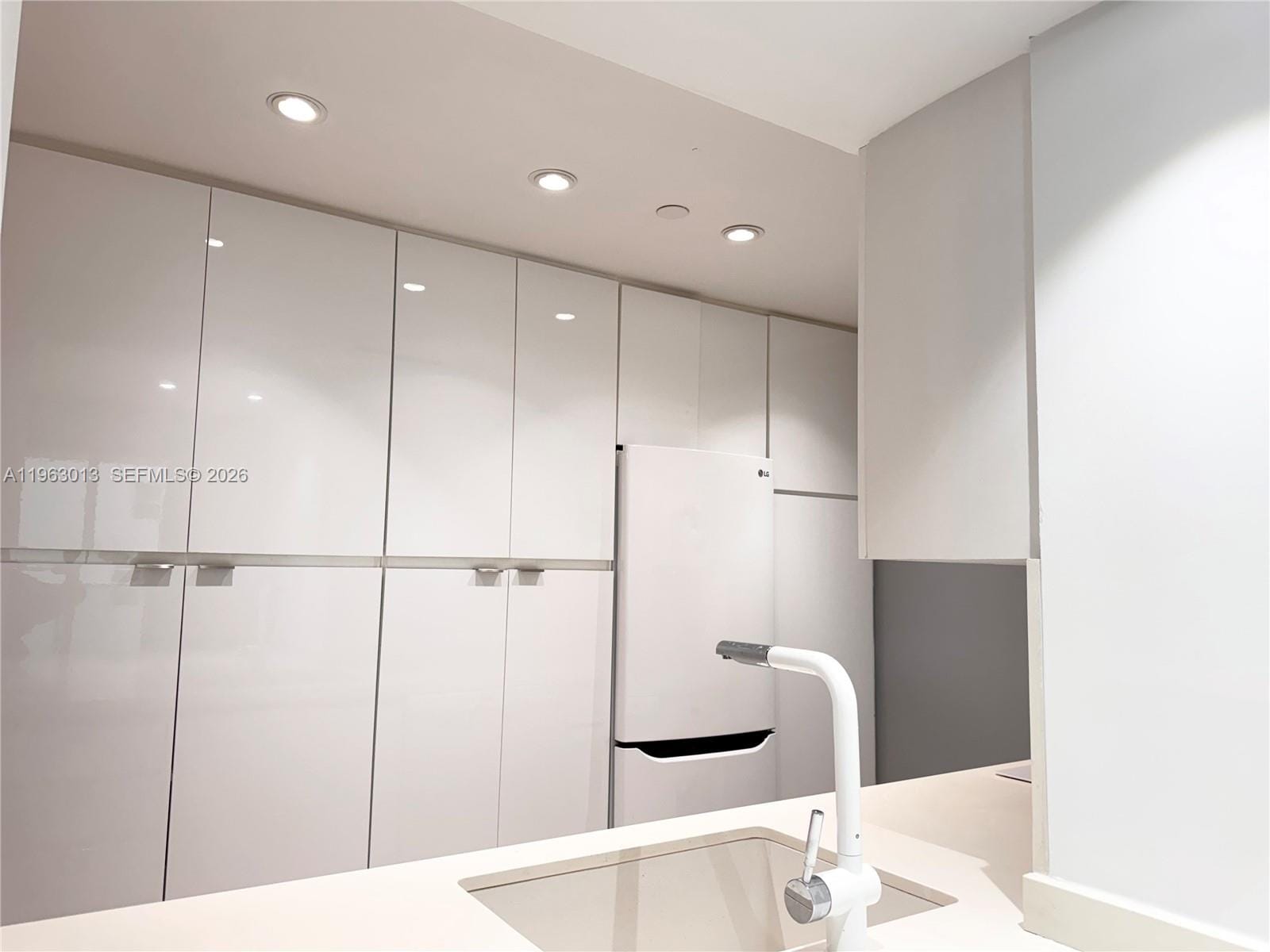 1200 West Avenue 1418, Miami Beach, FL 33139 photo 3