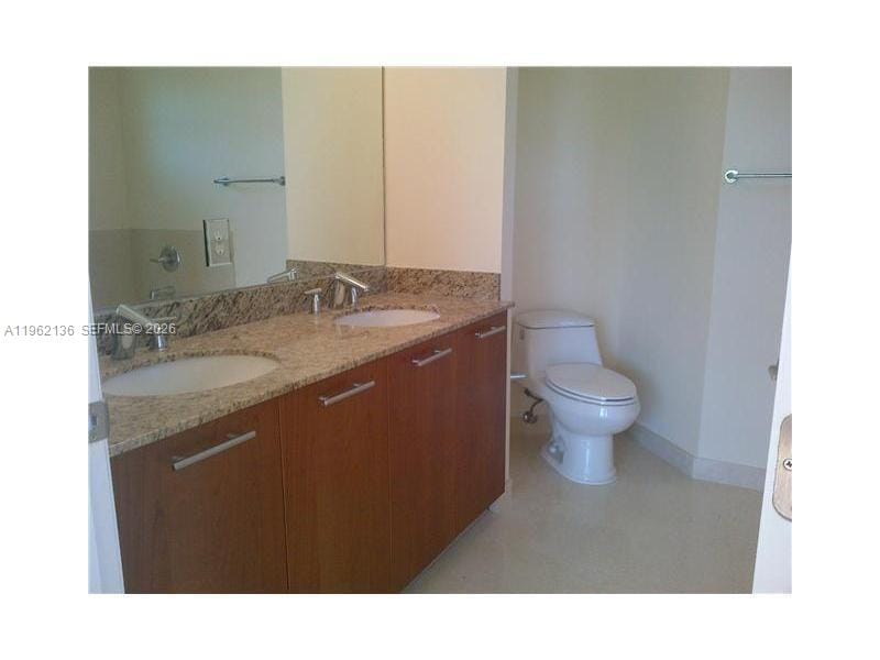 18402 NE 27 Court 124 — photo 6