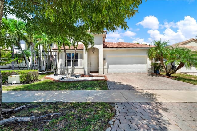 23824 SW 107th Place, sold in Spicewood Sub, Homestead, FL
