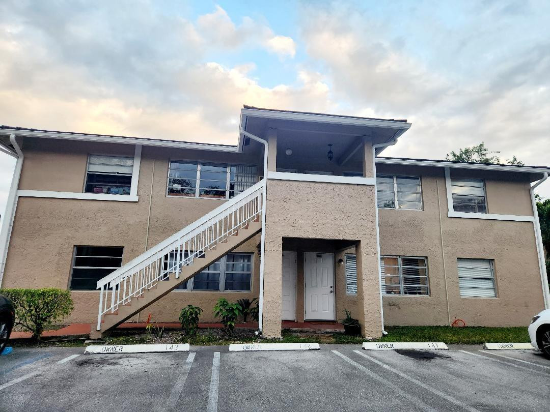 10234 Twin Lakes Drive 16-d, Coral Springs, FL 33071, Coral Springs