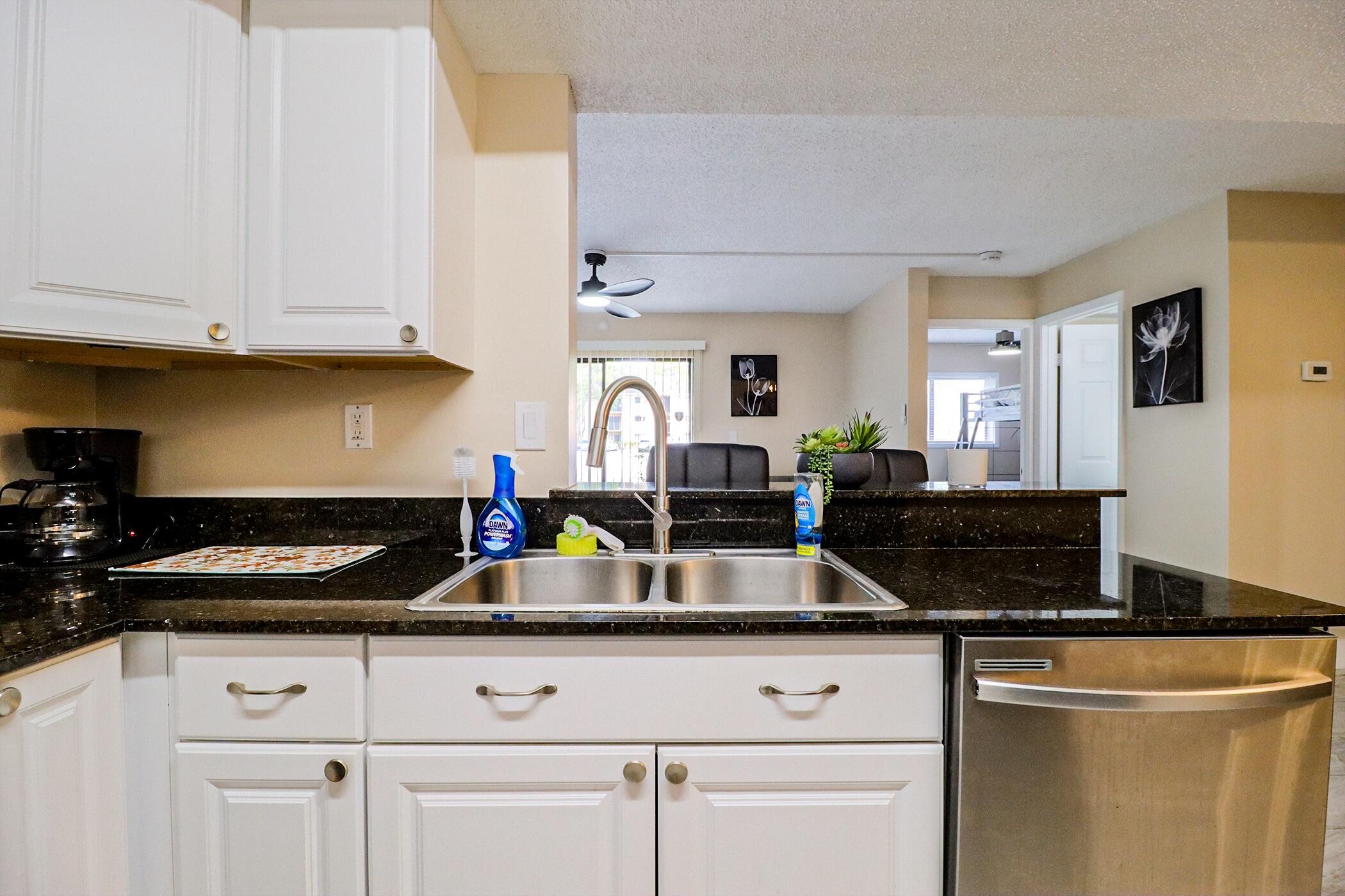 450 Palm Circle 106, Pembroke Pines, FL 33025 photo 26