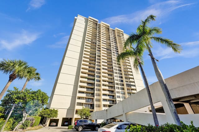5600 N Flagler Drive 805, Palm Beach House, West Palm Beach, FL