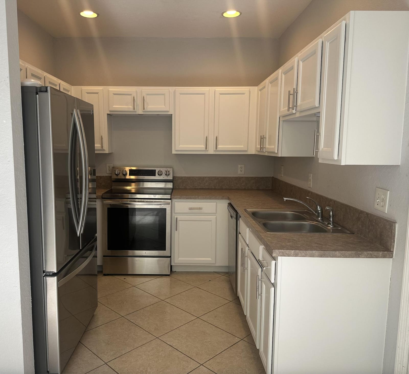 2143 SE Se Bell Isle Drive Drive — photo 2