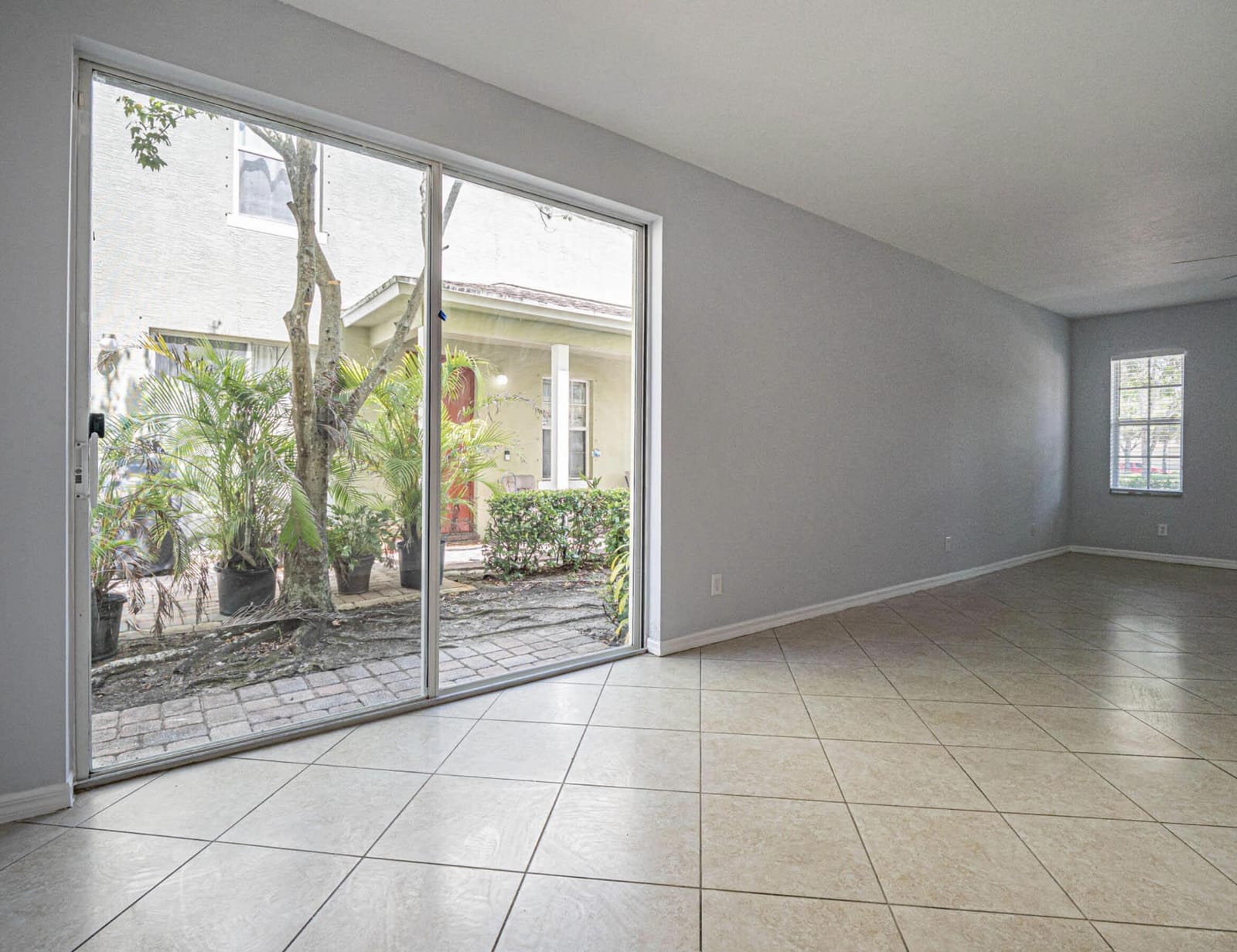 2143 SE Se Bell Isle Drive Drive, Port St. Lucie, FL 34952 photo 14