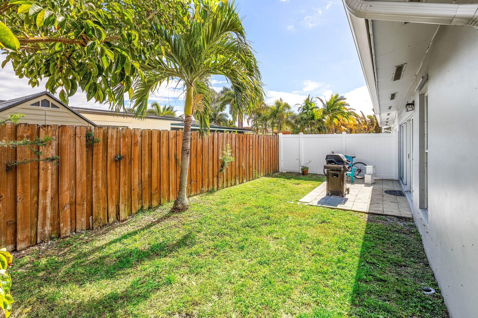 708-710 NE 23rd Avenue, Pompano Beach, FL 33062 photo 20