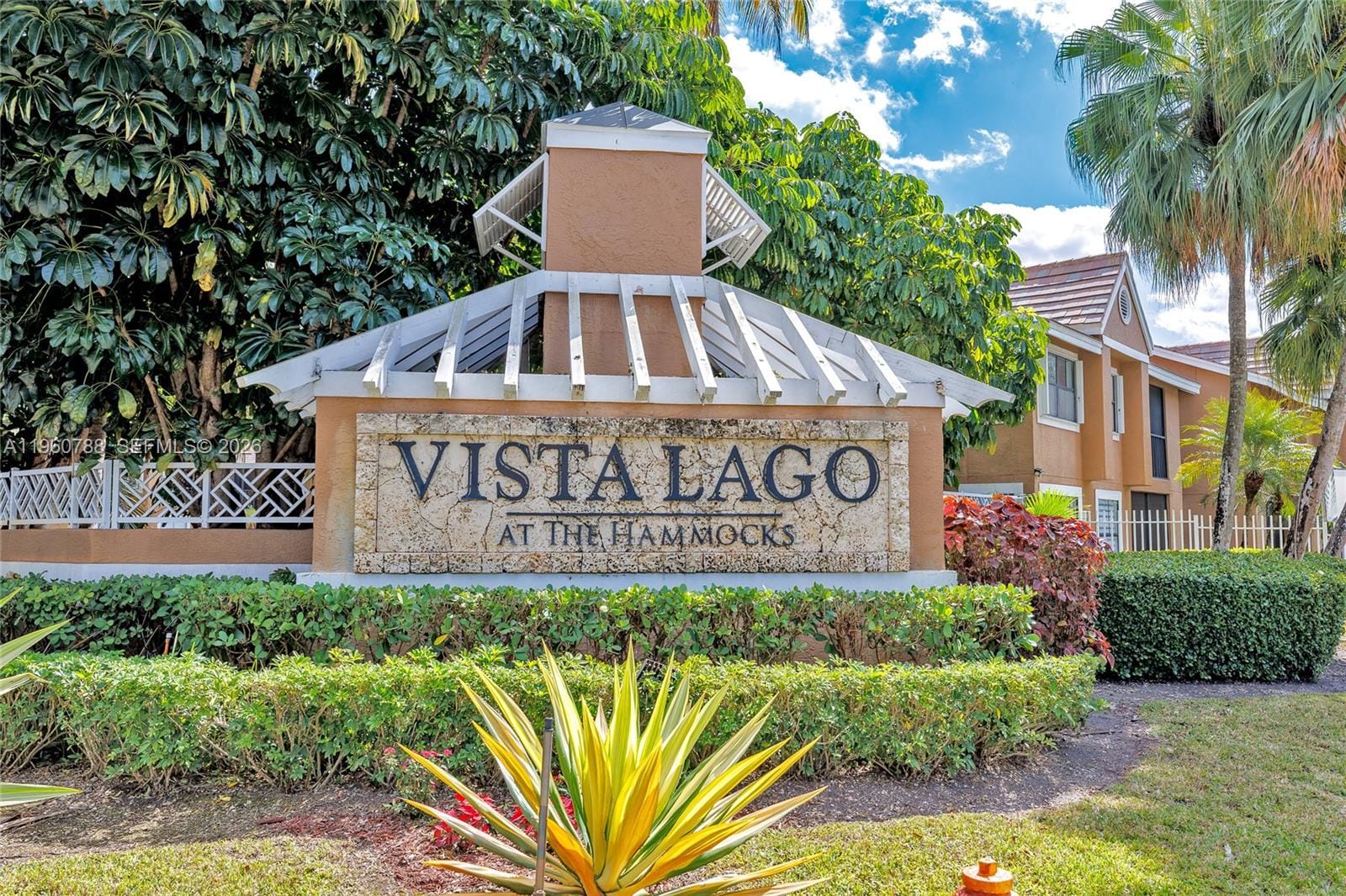 15680 SW 106th Lane 815, Miami, FL 33196 - photo 1 of 30