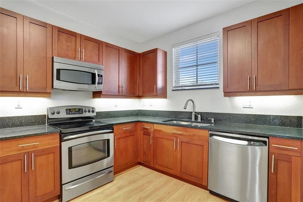 1345 SW 4th Court, Fort Lauderdale, FL 33312 photo 8