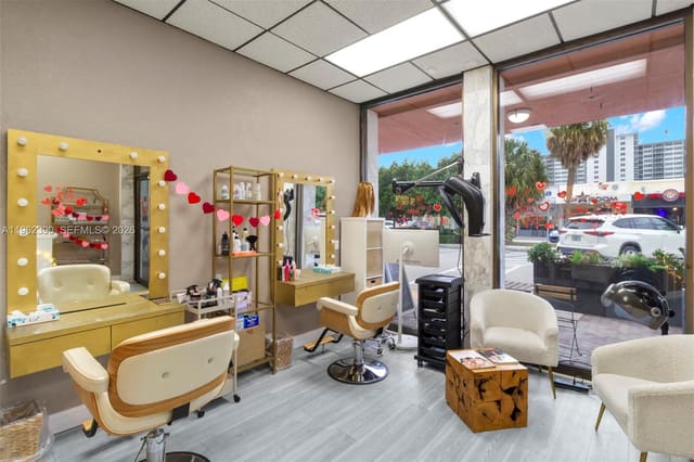 NE 32 Street, Fort Lauderdale, FL 33308