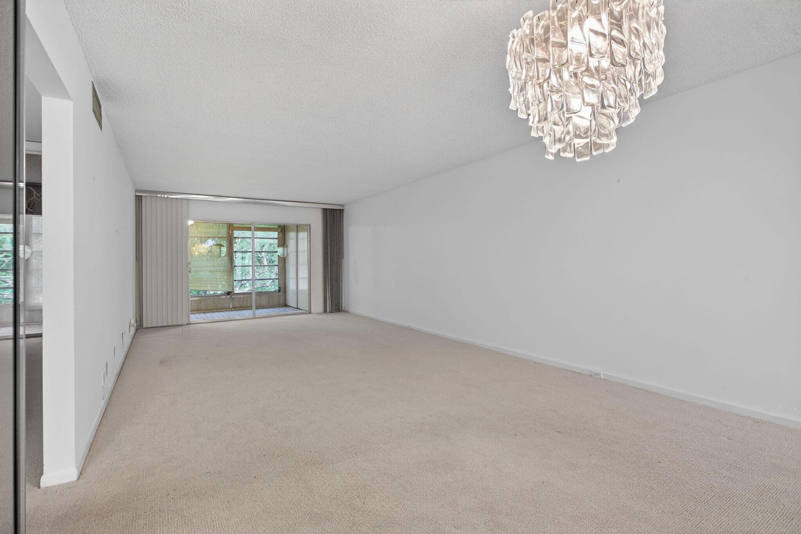 2403 Antigua Circle B4 — photo 4