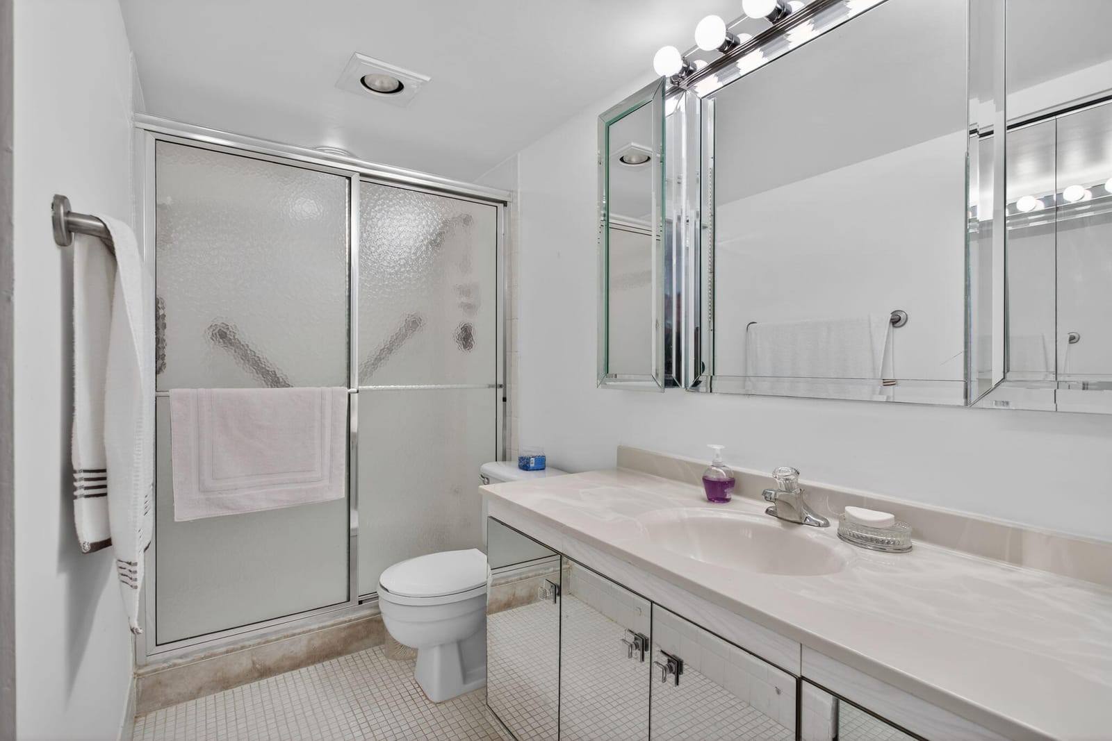 2403 Antigua Circle B4 — photo 6