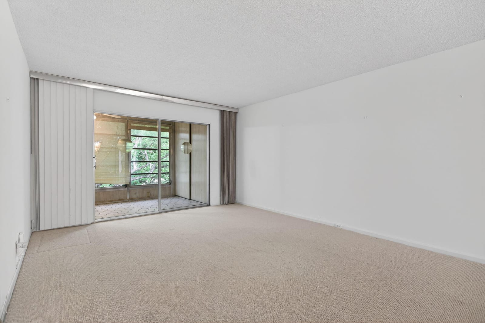 2403 Antigua Circle B4 — photo 9