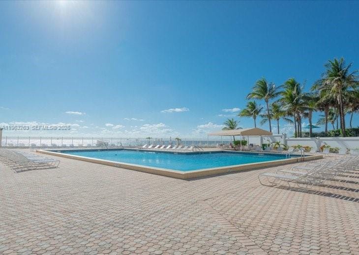 3505 S Ocean Drive 502 — photo 2