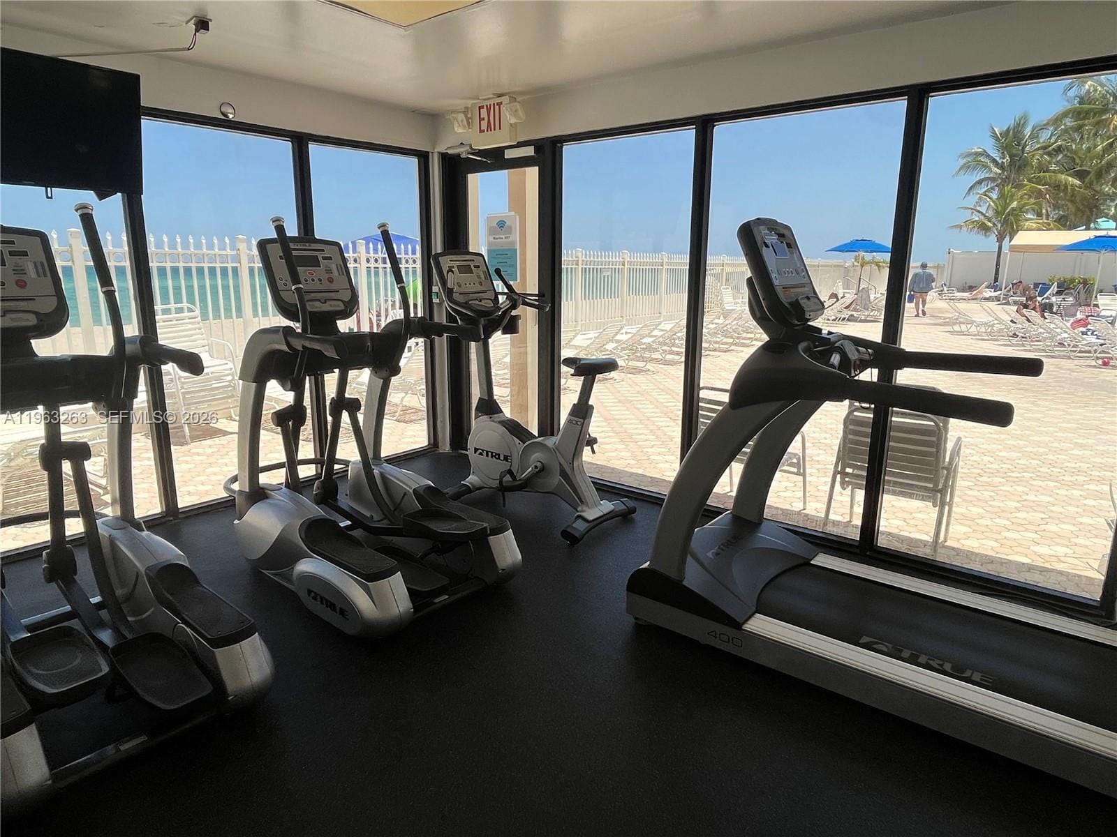 3505 S Ocean Drive 502 — photo 3