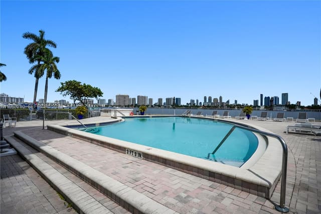 16558 NE 26th Avenue 2A, North Miami Beach, FL 33160