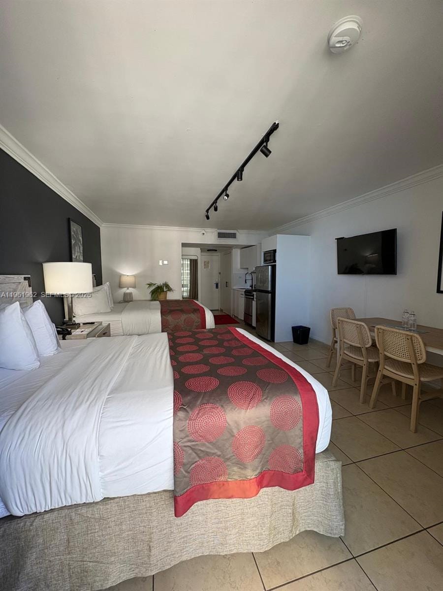 19201 Collins Avenue 820, Sunny Isles Beach, FL 33160 photo 12