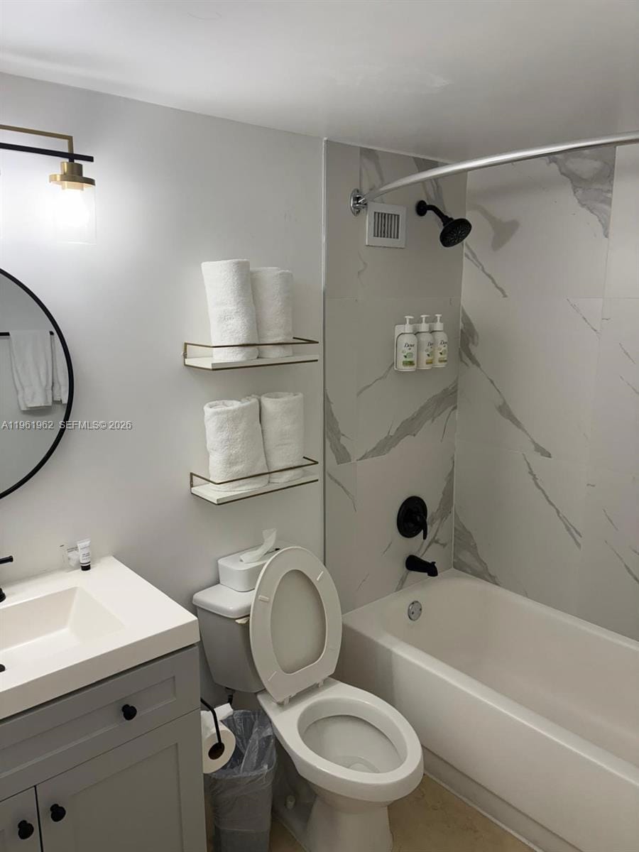 19201 Collins Avenue 820, Sunny Isles Beach, FL 33160 photo 4