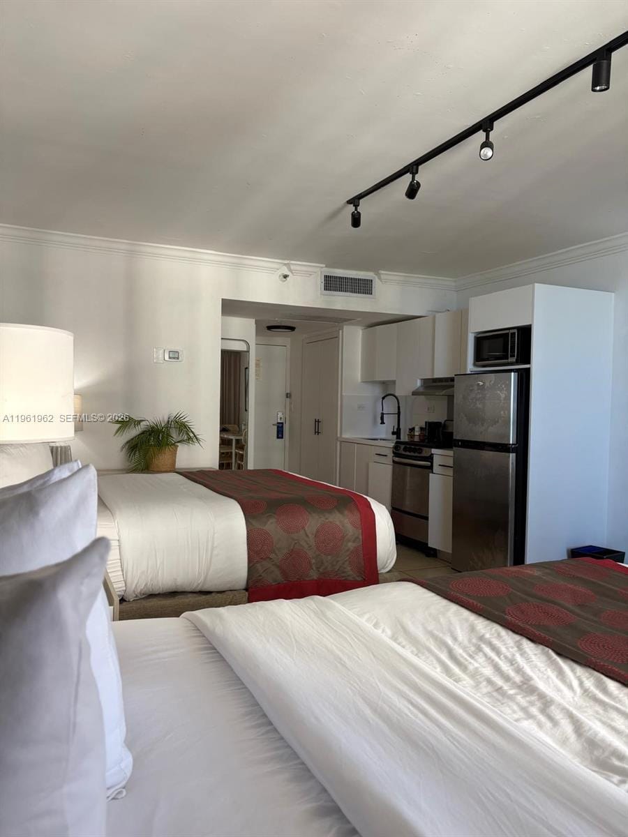 19201 Collins Avenue 820, Sunny Isles Beach, FL 33160 photo 6