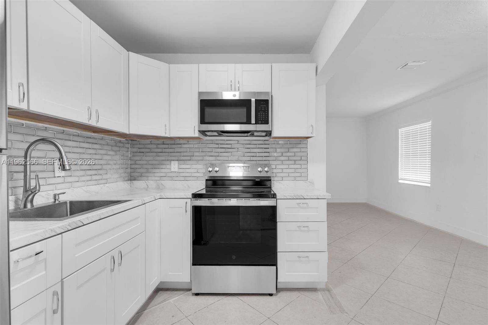 941 SW 31st Court, Miami, FL 33135 photo 27