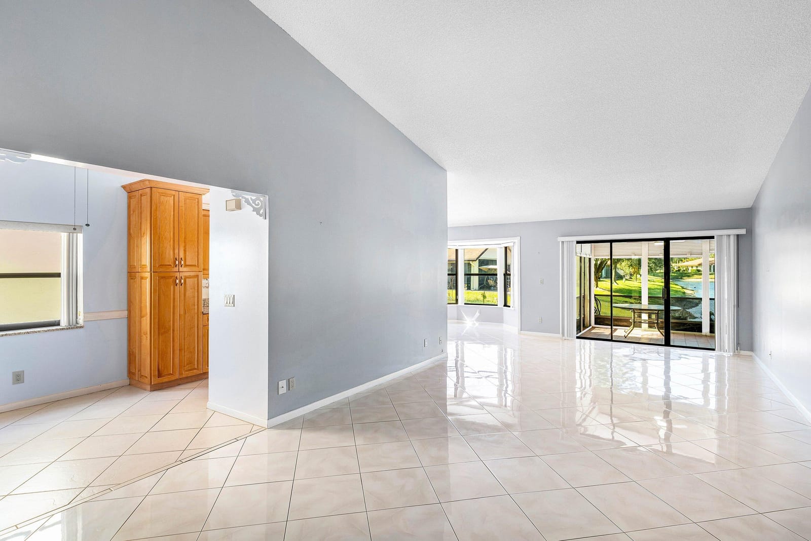 4799 Boxwood Circle — photo 5
