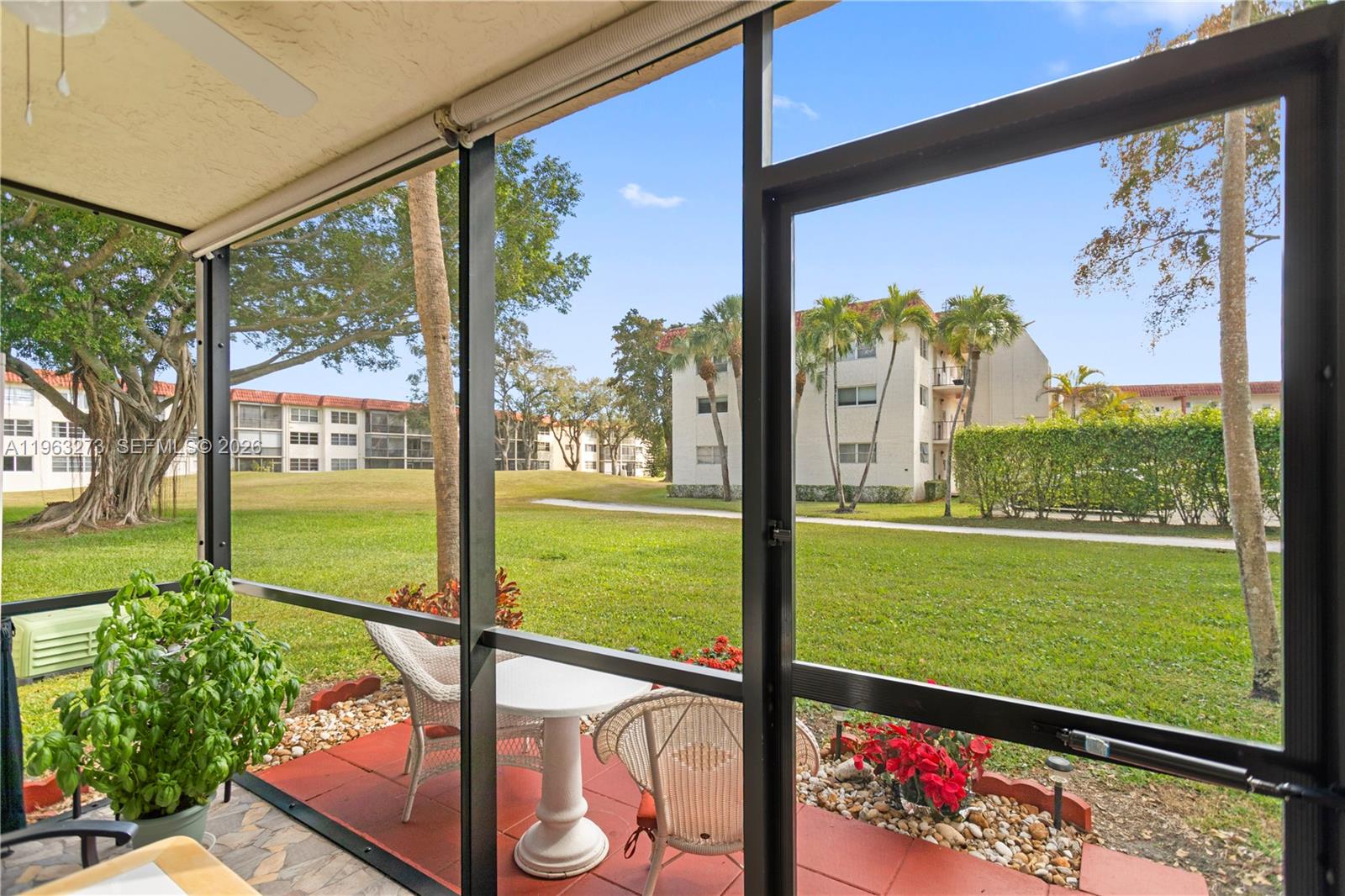 691 S Hollybrook Drive 26105, Pembroke Pines, FL 33025, Pembroke Pines