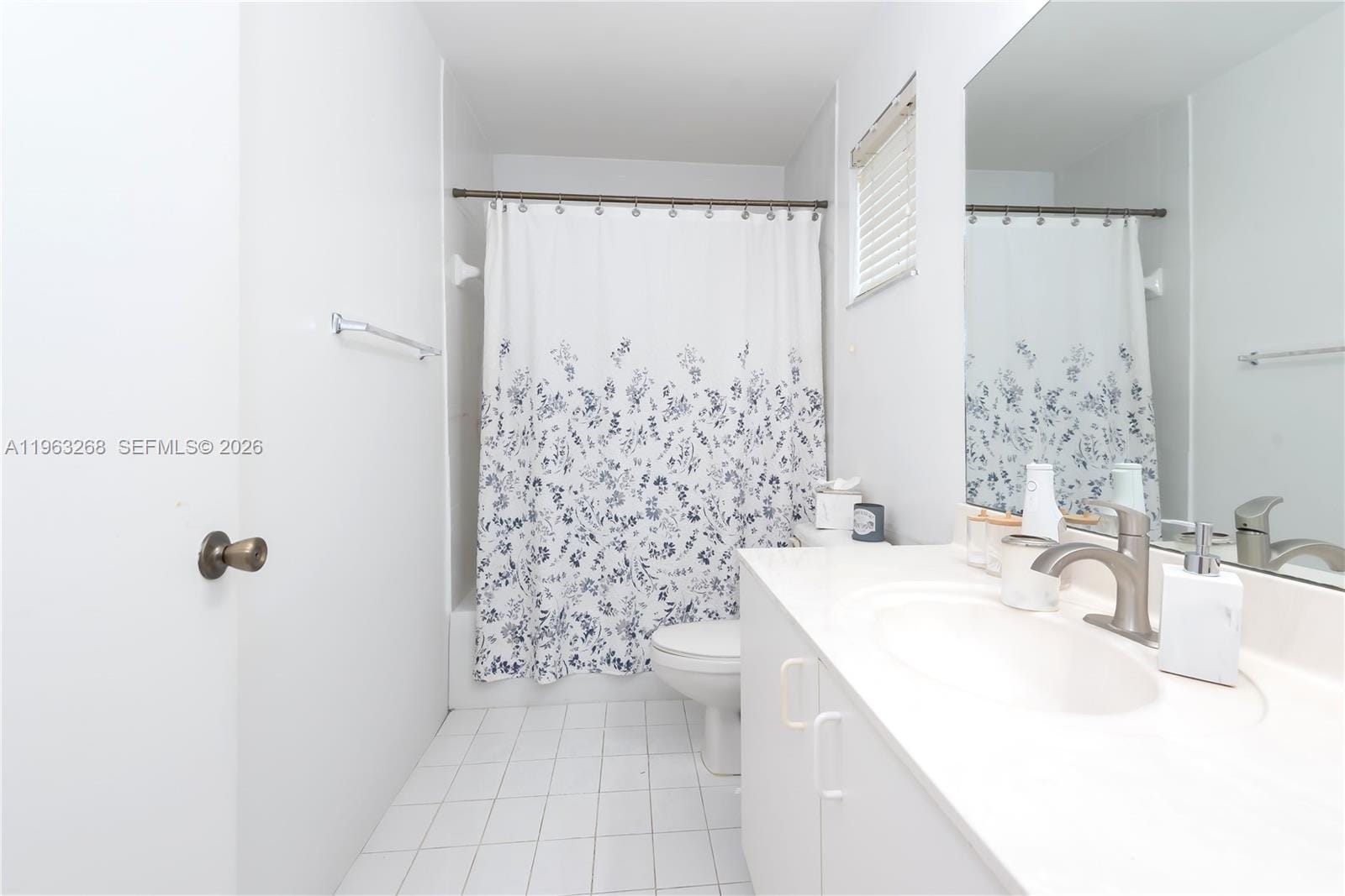 17360 NW 69th Court 204, Hialeah, FL 33015 photo 27