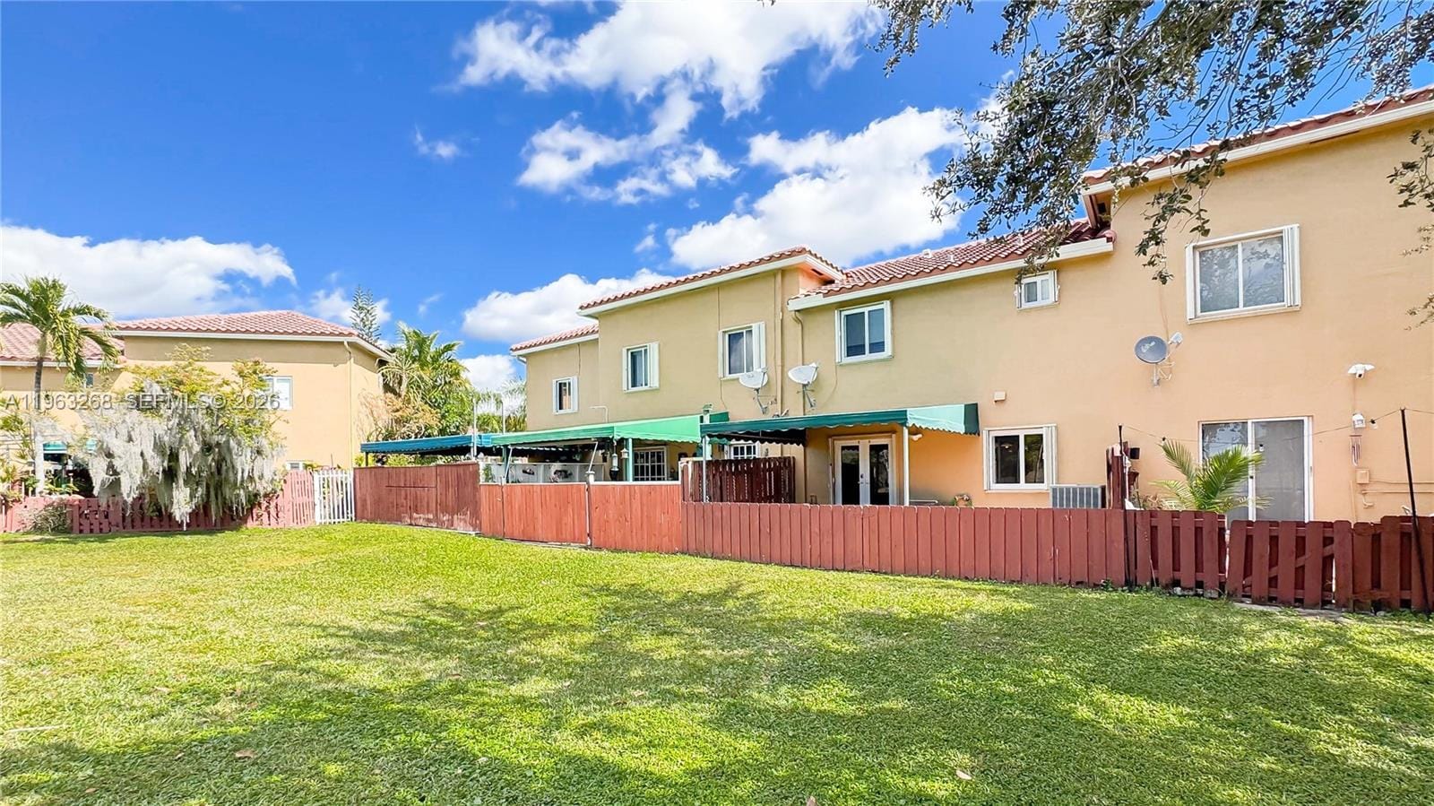 17360 NW 69th Court 204, Hialeah, FL 33015 photo 6