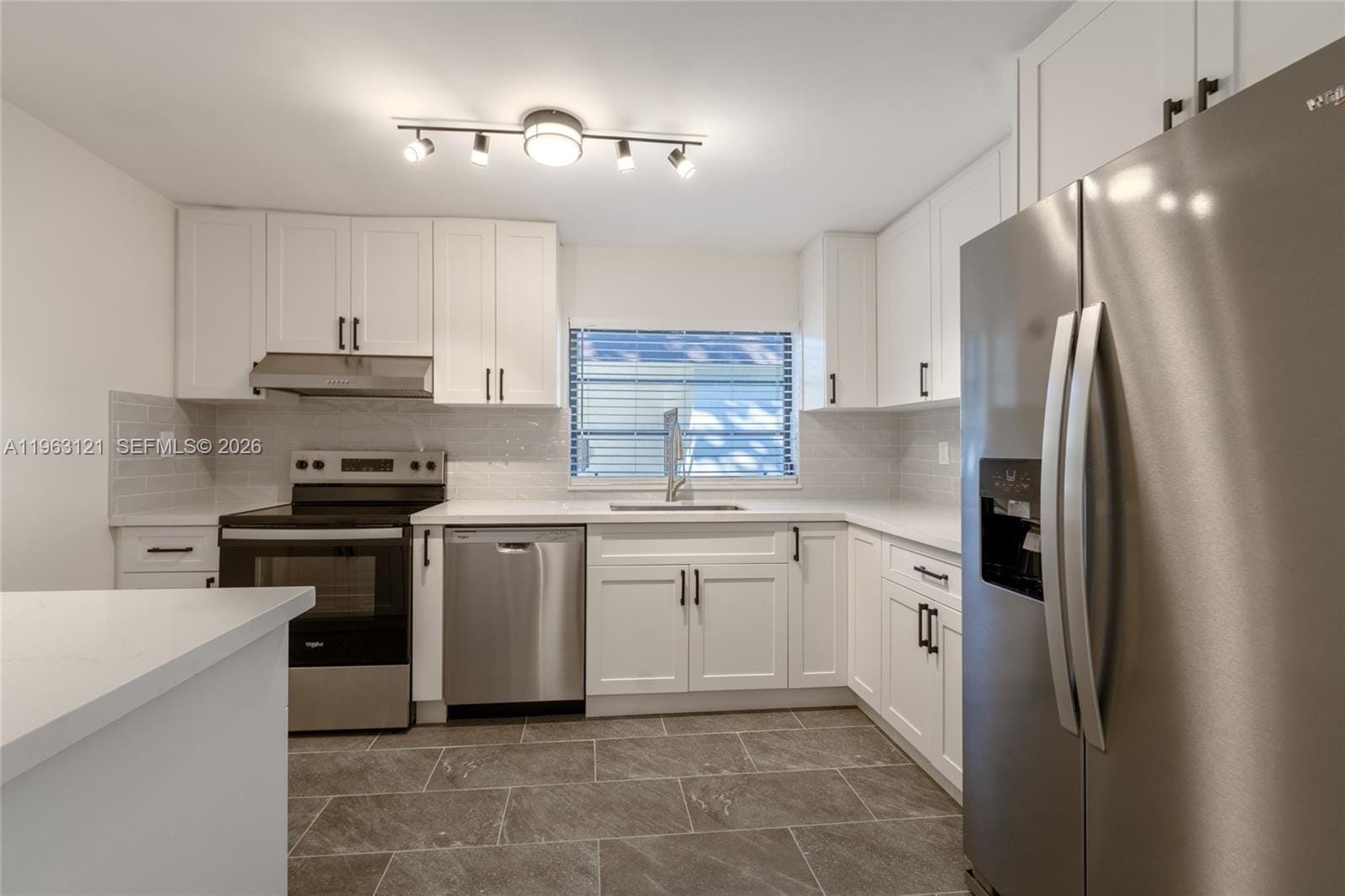 1631 SW 21st Street — photo 11