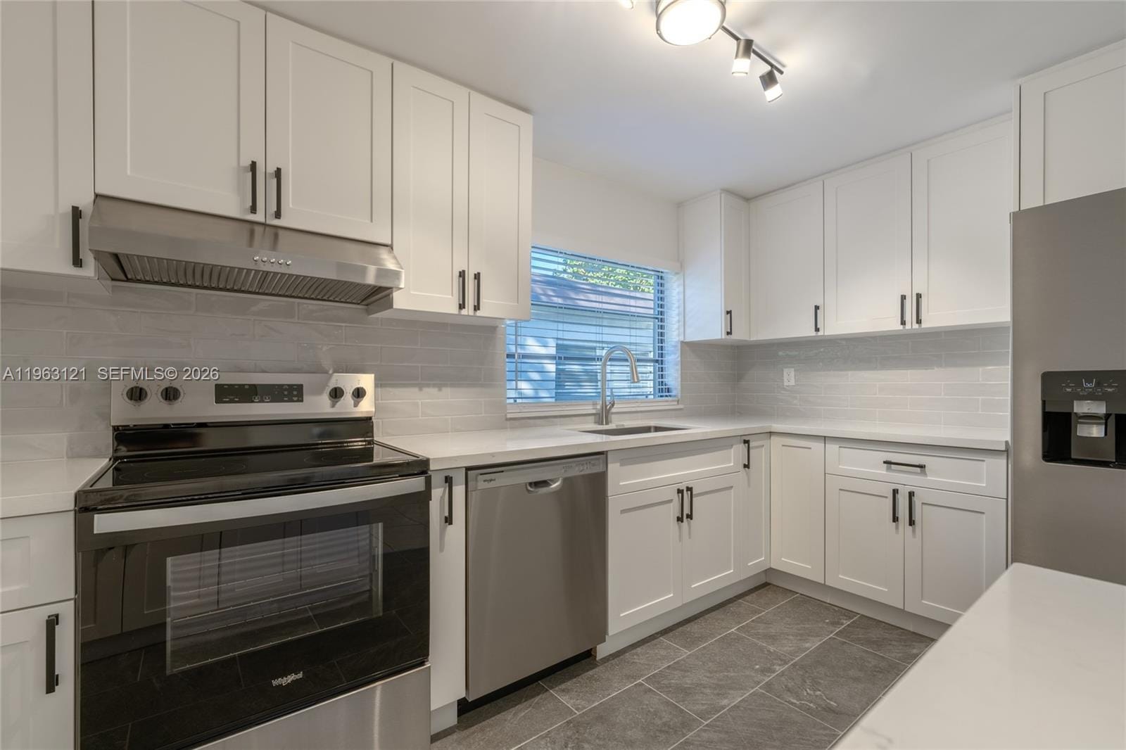 1631 SW 21st Street, Miami, FL 33145 photo 30