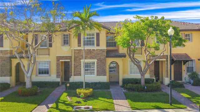 9353 SW 227th Street 521, Cutler Bay, FL 33190