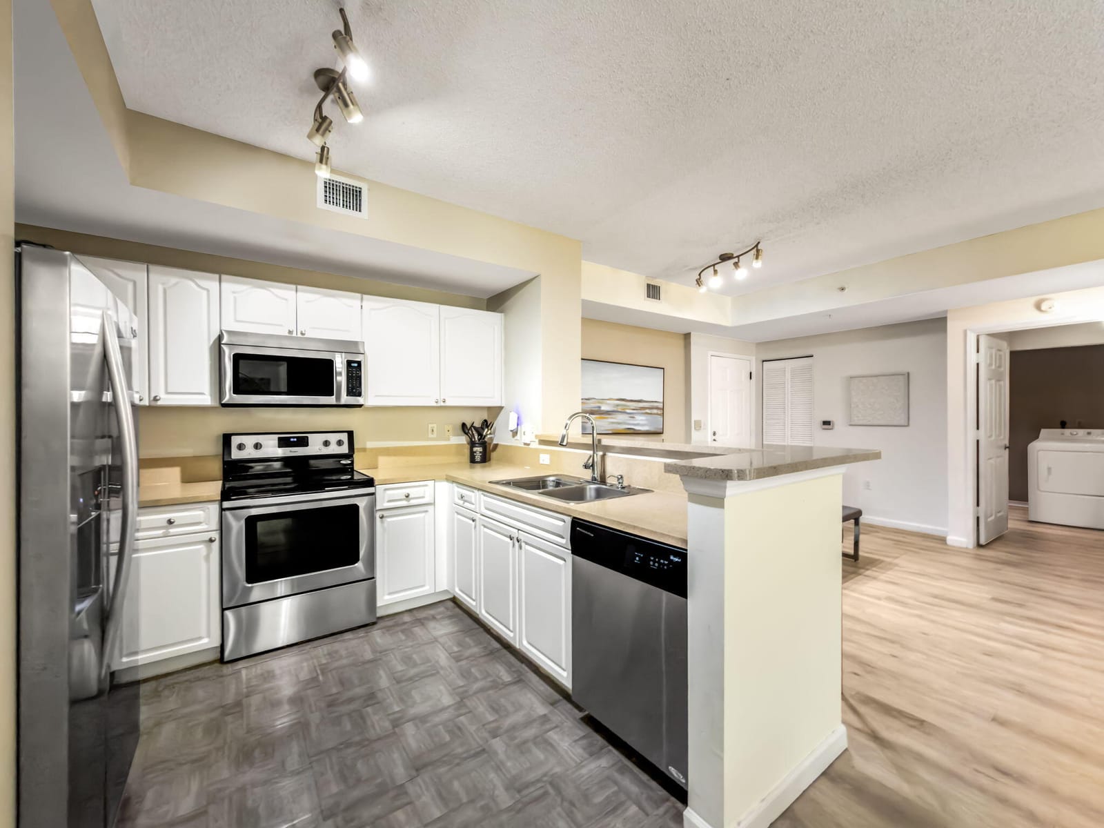 630 S Sapodilla Avenue 218, West Palm Beach, FL 33401 photo 13