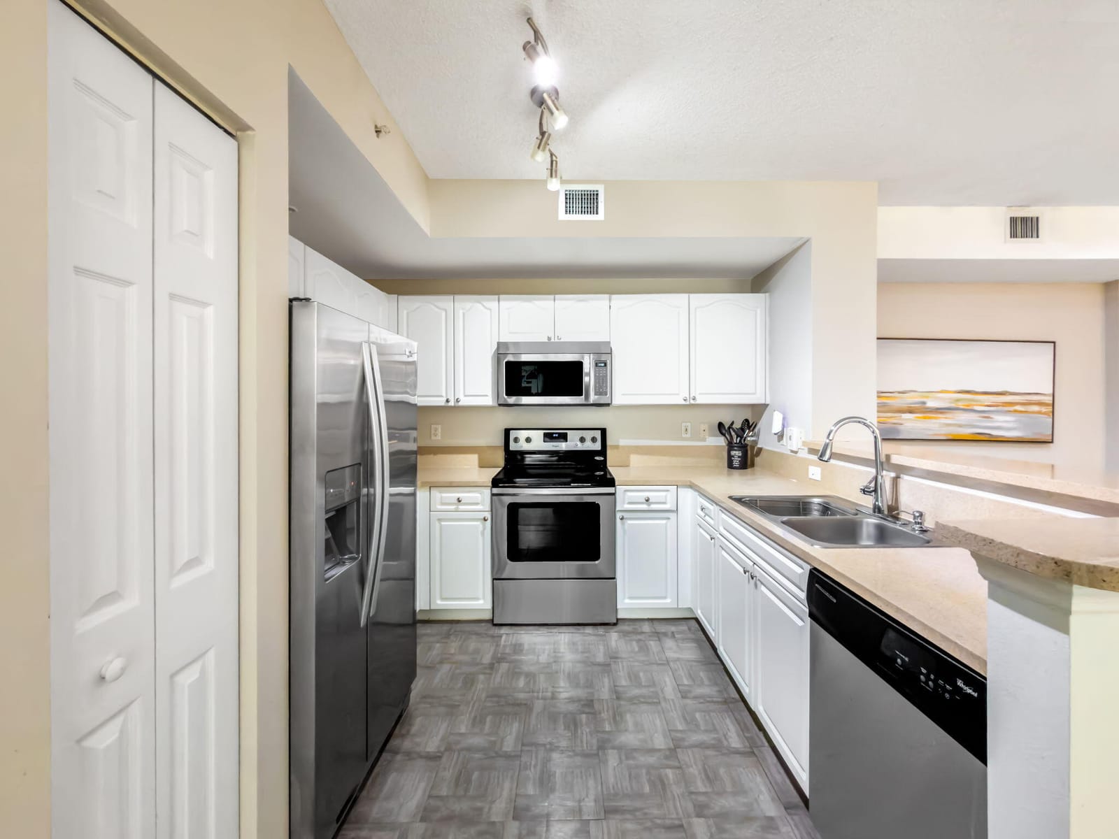 630 S Sapodilla Avenue 218, West Palm Beach, FL 33401 photo 14