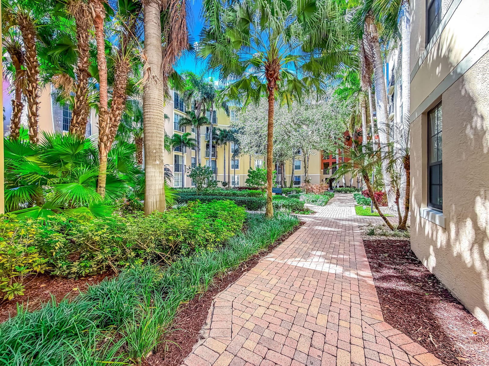 630 S Sapodilla Avenue 218, West Palm Beach, FL 33401 photo 25