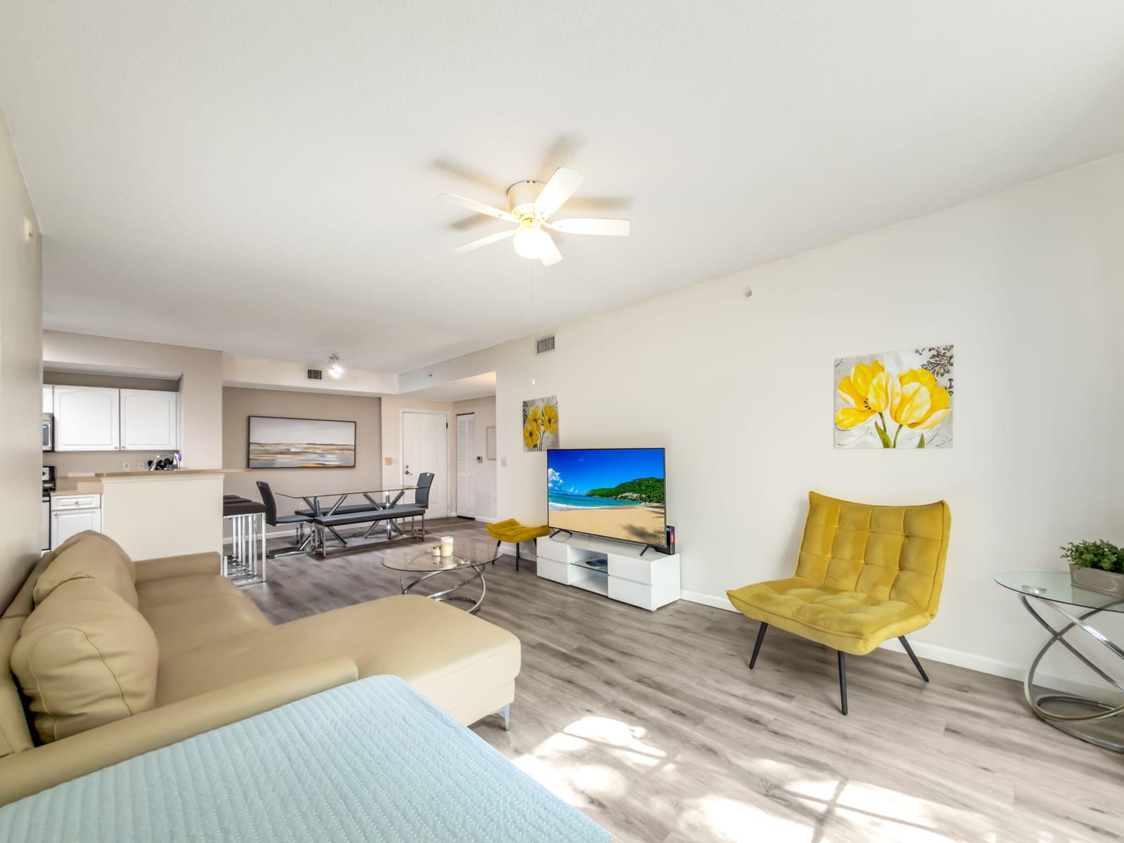 630 S Sapodilla Avenue 218, West Palm Beach, FL 33401 photo 4