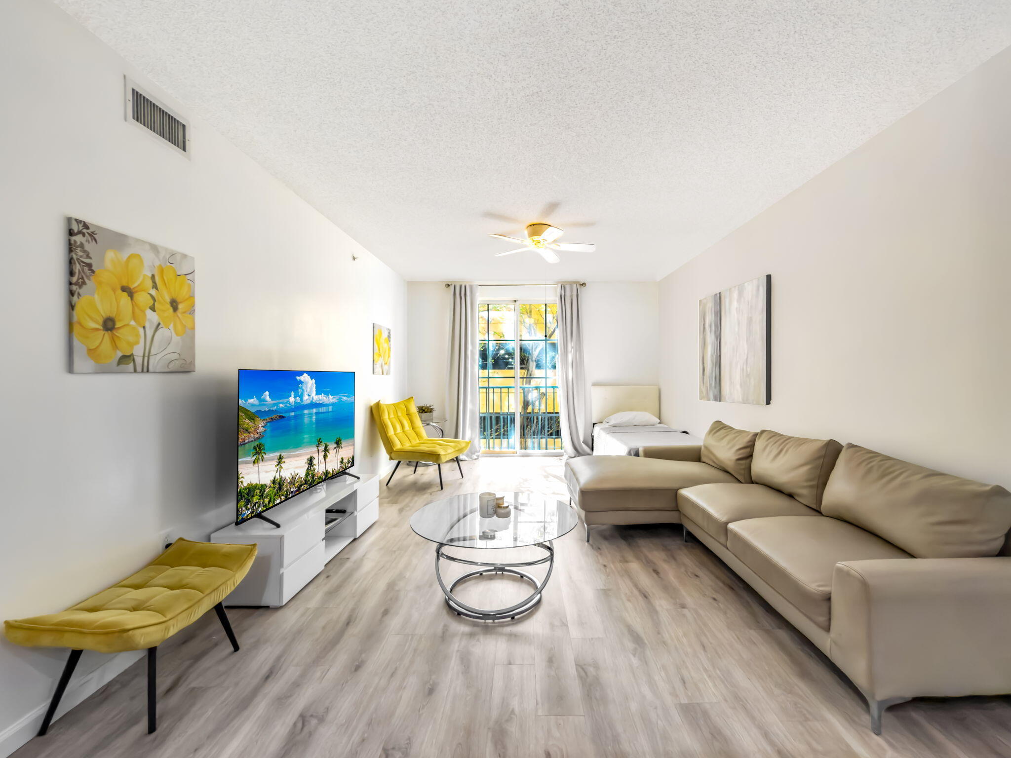 630 S Sapodilla Avenue 218, West Palm Beach, FL 33401, West Palm Beach