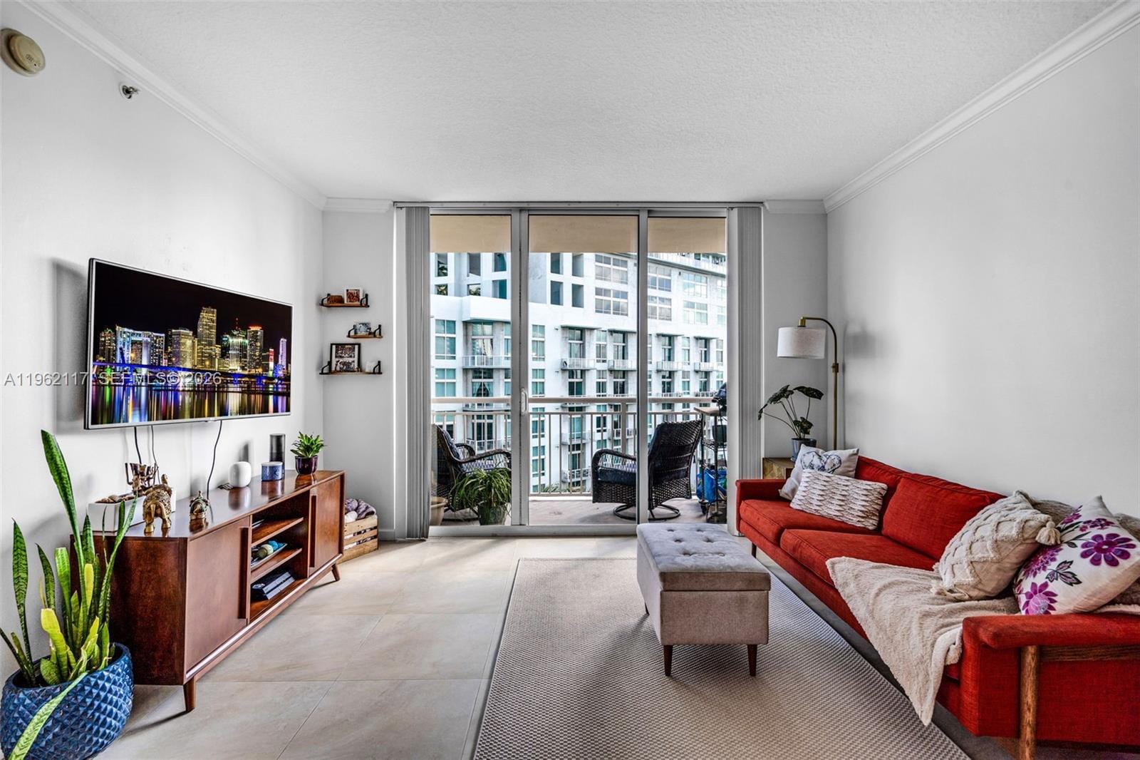 2000 N Bayshore Drive 909 — photo 7