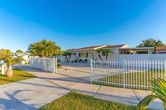 14790 SW 285th Street, sold in Lee Bell Homes, Homestead, FL