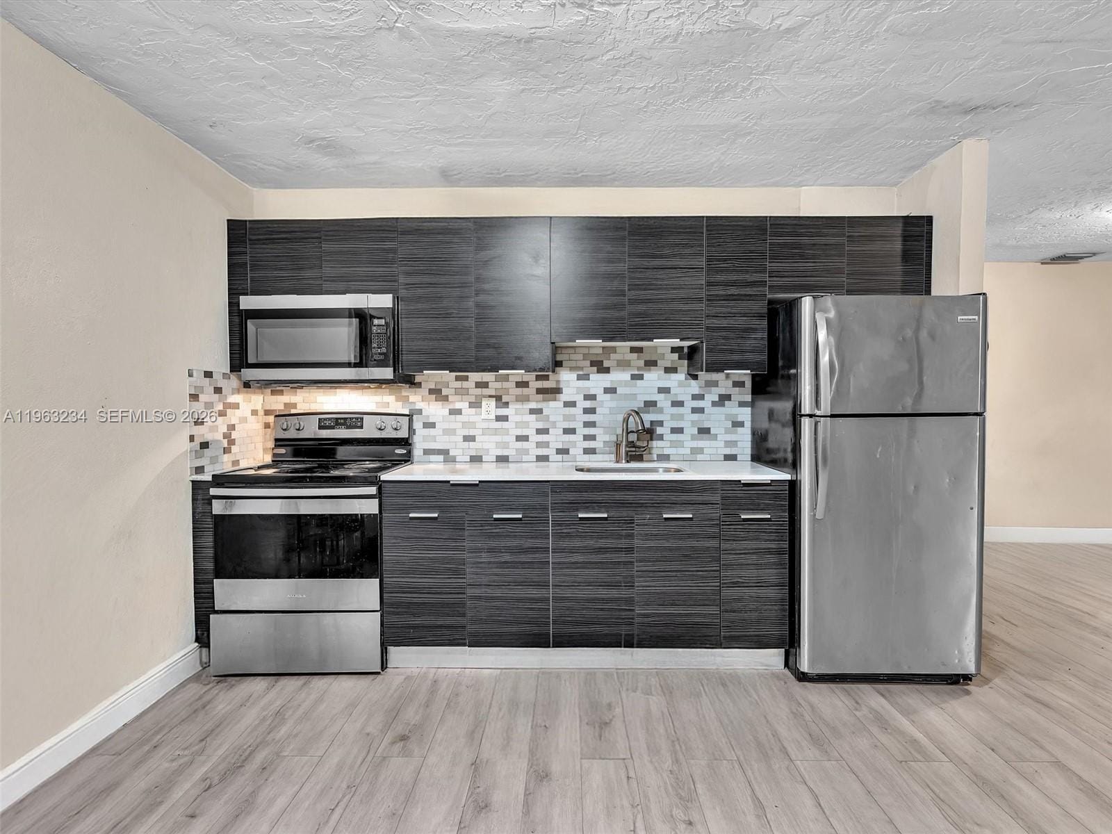2512 NW 9th Place, Fort Lauderdale, FL 33311 photo 29