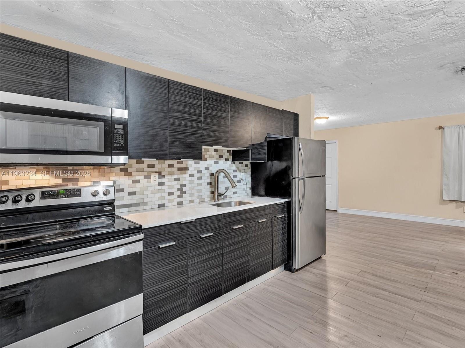 2512 NW 9th Place, Fort Lauderdale, FL 33311 photo 30