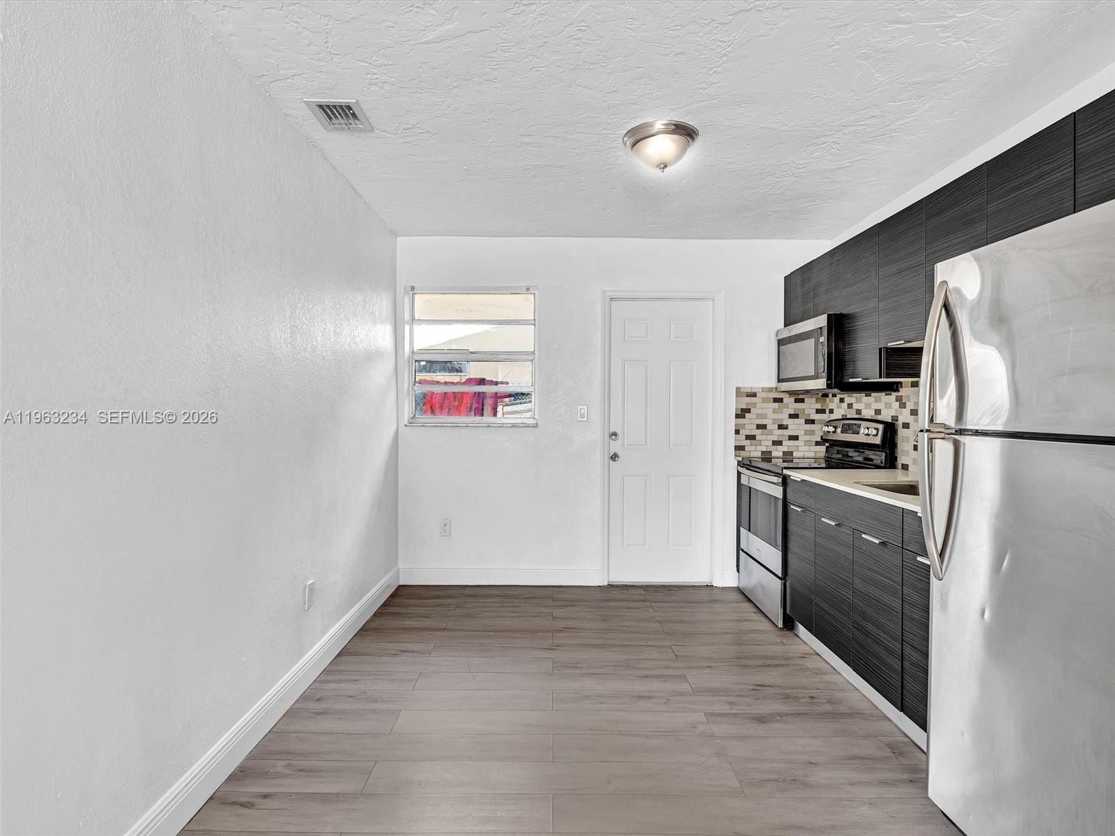 2512 NW 9th Place, Fort Lauderdale, FL 33311 photo 6