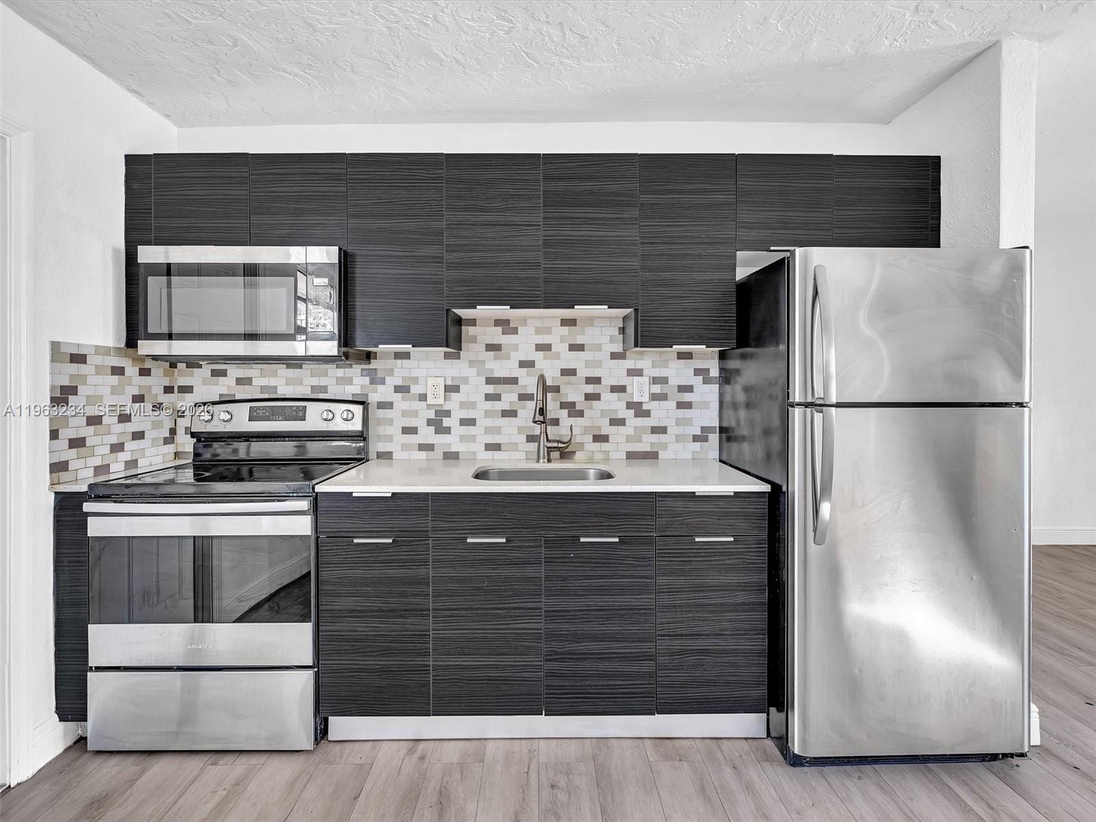 2512 NW 9th Place, Fort Lauderdale, FL 33311 photo 7