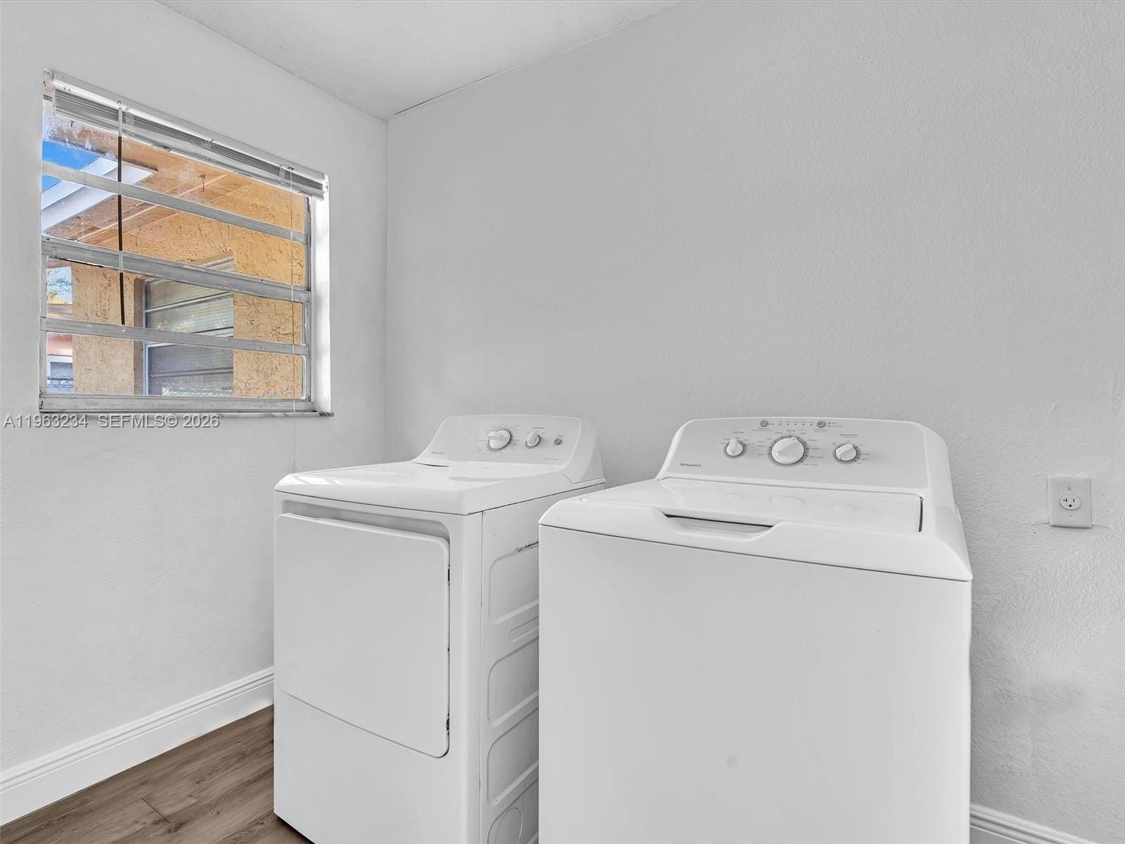 2512 NW 9th Place, Fort Lauderdale, FL 33311 photo 10