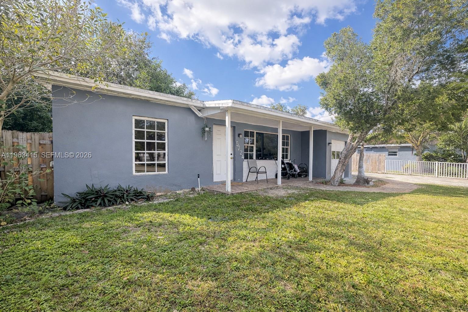 5724 Mckinley Street, Hollywood, FL 33021, Hollywood