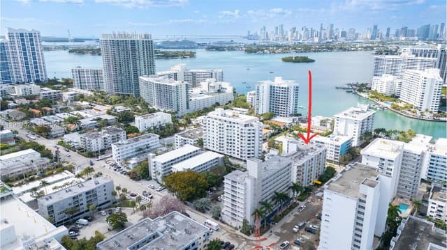 1340 Lincoln Road 602, sold in Golden House, Miami Beach, FL