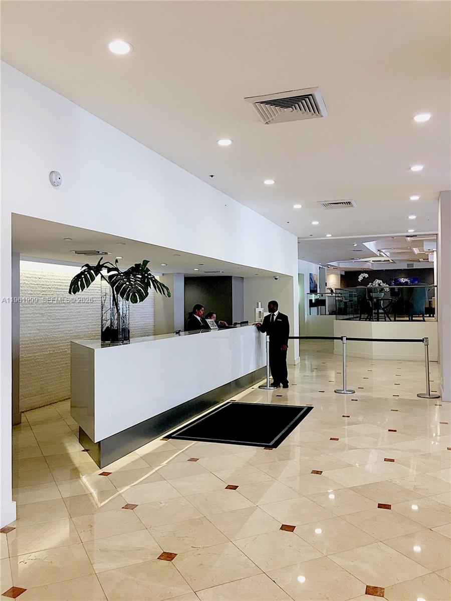 100 Lincoln Road 303, Miami Beach, FL 33139, Miami Beach